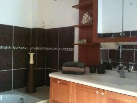 Maison Avec Jacuzzi Et Terrasse Sur Les Toits Brignon 外观 照片